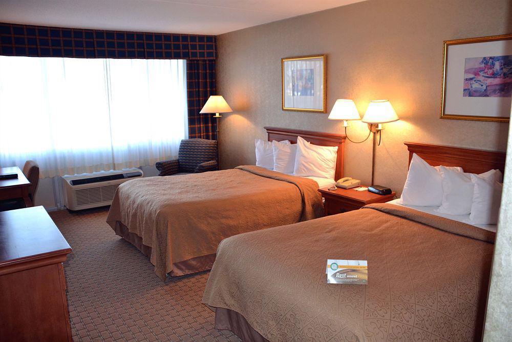 Quality Inn Льюісберґ Екстер'єр фото
